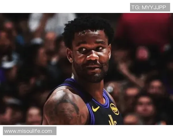 艾顿以77.8%命中率得17分18板 湖人队史自2004年的奥尼尔后首人